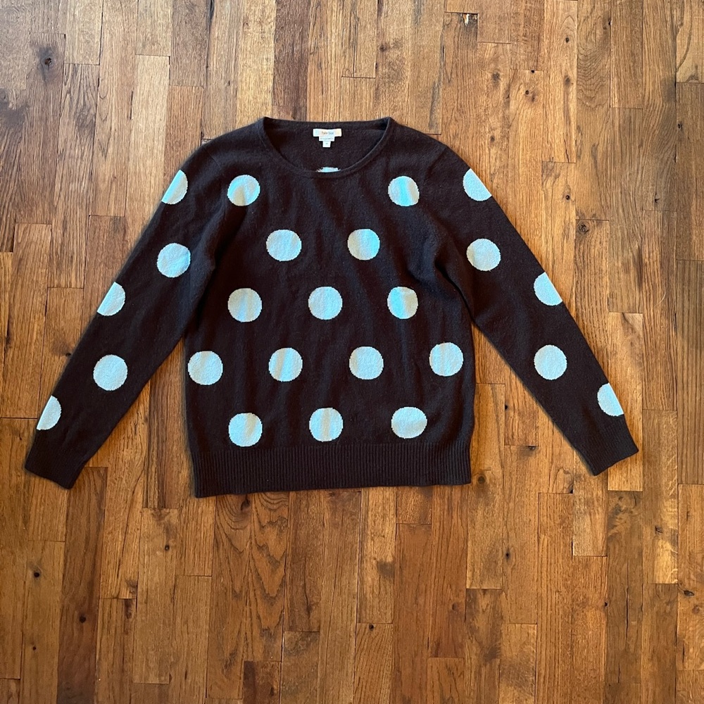 Tyler boè cashmere sweater brown and blue polka dots